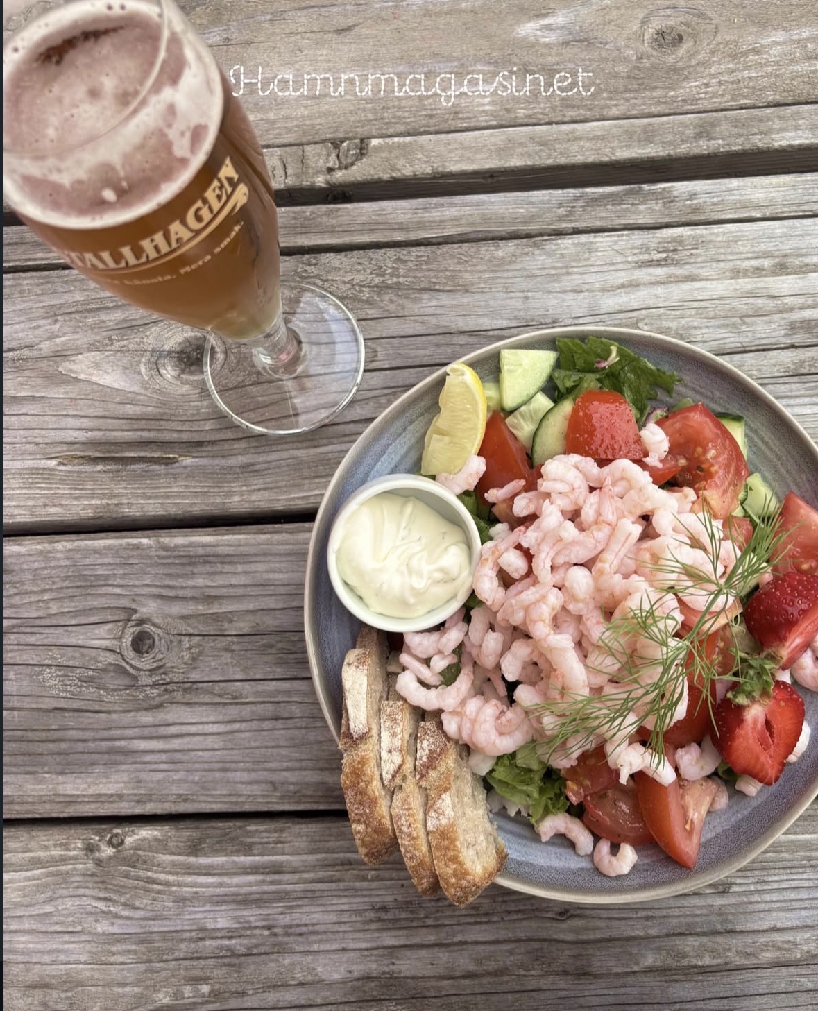 Räkor med Stallhagen-öl på bryggan